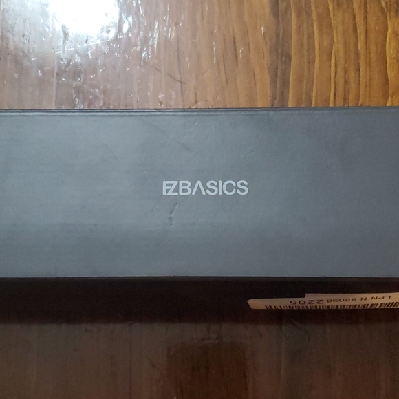 EZBASICS Hair Straightening Wand or Brush NIB - Picture 2 of 8